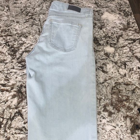 Crave Jeans - Picture 1 of 6